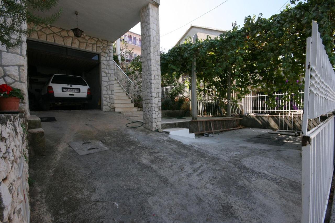 Apartments By The Sea Mastrinka, Ciovo - 4647 Trogir Exterior photo