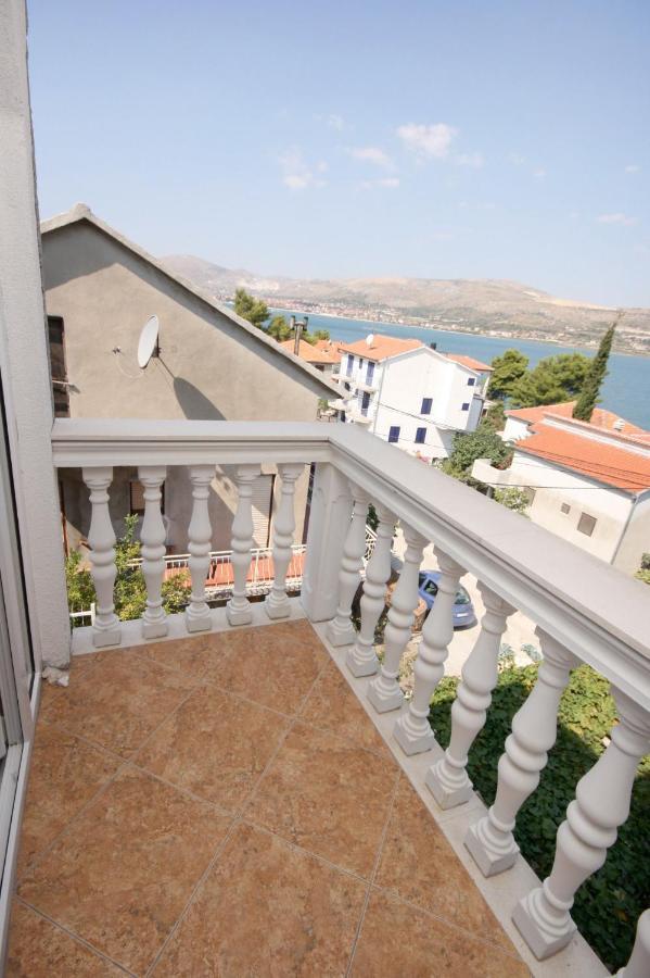 Apartments By The Sea Mastrinka, Ciovo - 4647 Trogir Exterior photo